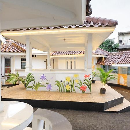 Reddoorz Syariah Near Taman Air Mancur Bogor Hotel Екстериор снимка