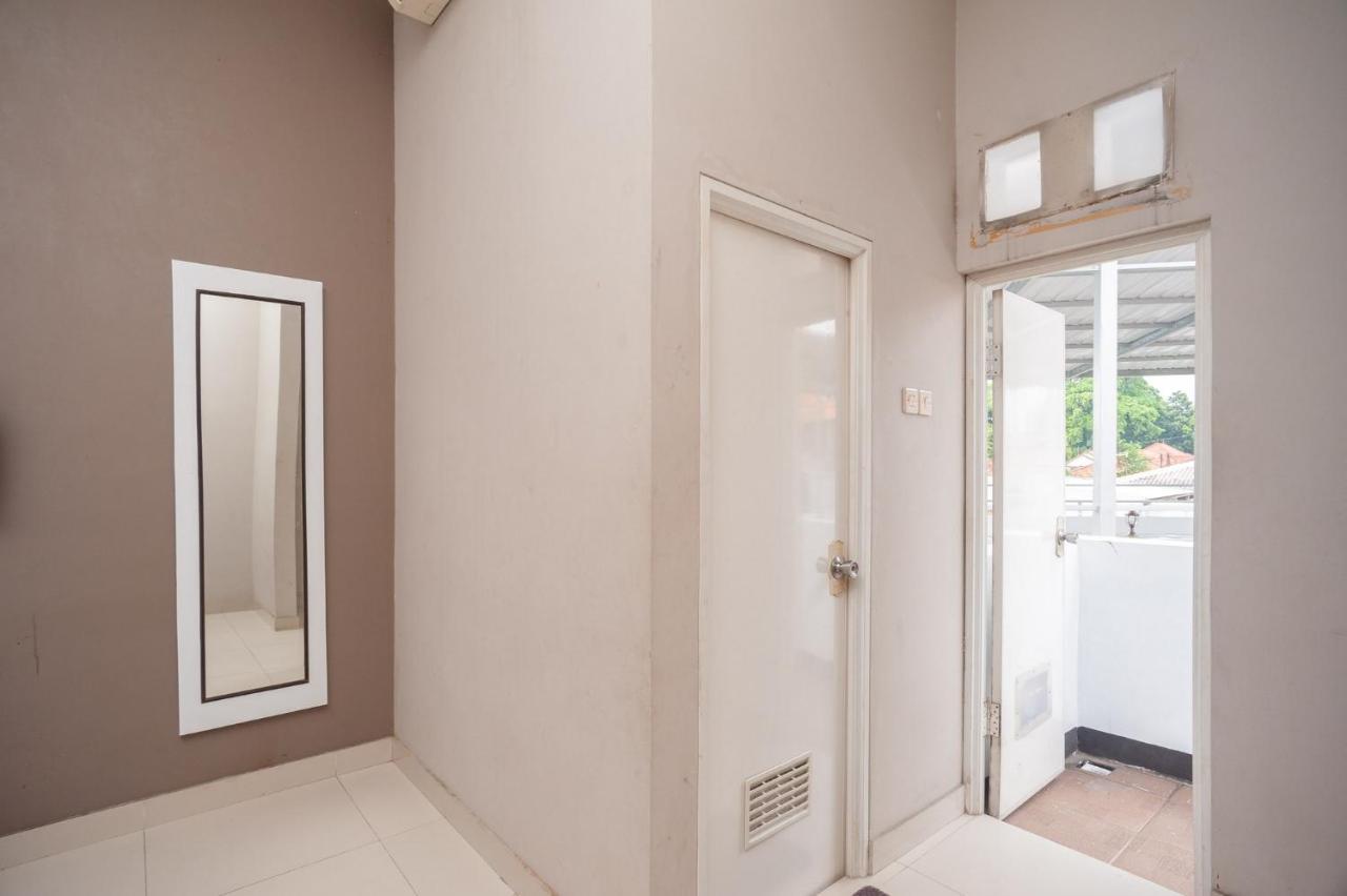 Reddoorz Syariah Near Taman Air Mancur Bogor Hotel Екстериор снимка