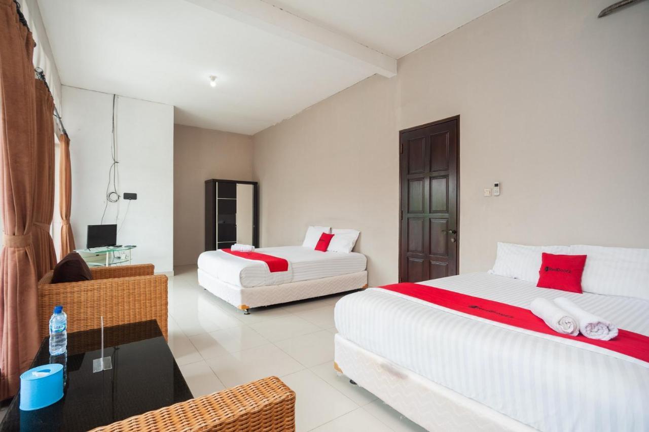 Reddoorz Syariah Near Taman Air Mancur Bogor Hotel Екстериор снимка