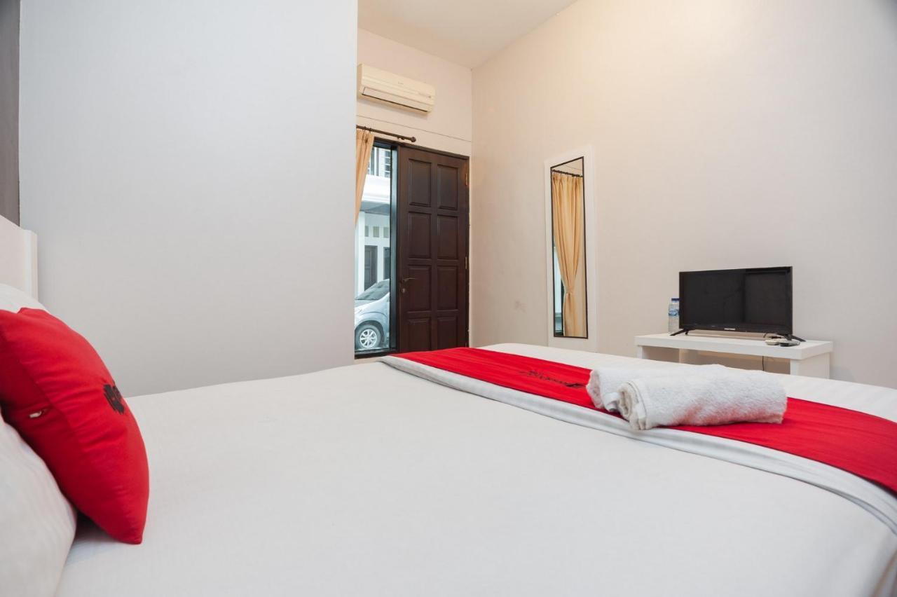 Reddoorz Syariah Near Taman Air Mancur Bogor Hotel Екстериор снимка
